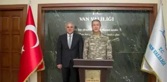 Genelkurmay Başkanı Orgeneral Akar, Van'da