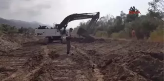 Sakarya Hes İnşaatı Sahasına Gömülen Tonlarca Atık Bulundu