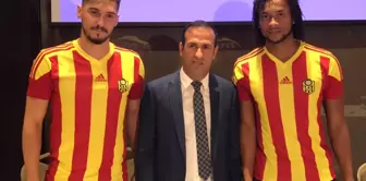 Evkur Yeni Malatyaspor'da Çifte İmza