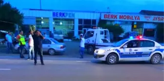 3 Defa Polisin 'Dur' İhtarına Uymayan Sürücüsü Yola Döşenen Kapanla Yakalandı