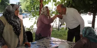 Başkan Ertürk, Bayramda Yaşlılar ve Şehit Ailesini Unutmadı