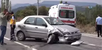 Kütahya Domaniç'te Trafik Kazası: 2 Yaralı