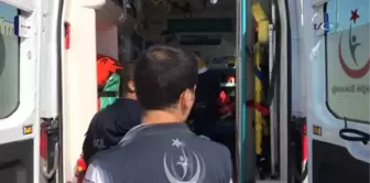 Sakarya'da Elektrikli Bisiklet ile Motosiklet Çarpıştı: 2 Yaralı