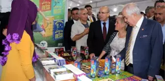 Başbakan Yardımcısı Şimşek'ten Kitap Fuarına 3 Dilde 'Hayırlı Olsun'