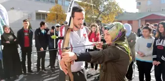 Gaziosmanpaşa Belediyesi'nden Gençlere Okçuluk Eğitimi