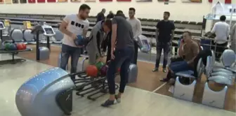 Samsunsporlu Futbolcuların Bowling Keyfi