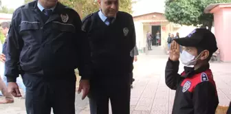 Polis Hayranı Lösemi Hastası Mustafa'nın Tek Hayali Arabalı Yatakta Uyumak