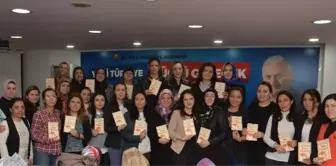 AK Parti Kadın Kolları'nda Her Ay Bir Kitap