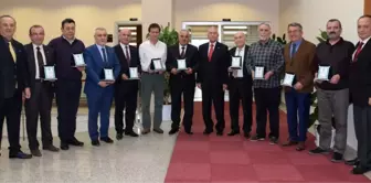 Rektör Gönen'den Hayırseverlere Plaket