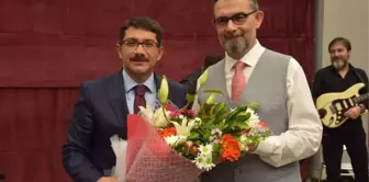 Şehzadeler'de İbrahim Sadri ile Şiir Gecesi