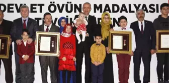 Şehit Yakınları ve Gazilere Devlet Övünç Madalyası ve Beraatları Verildi