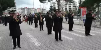 Balıkesir Edremit'te Zeytin Hasat Sonu Şenliğinde Renkli Görüntüler