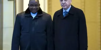 Cumhurbaşkanı Erdoğan Gambiyalı Mevkidaşını Resmi Törenle Karşıladı