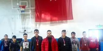 Pazarlar Anadolu Lisesi'nin Güreş Başarısı