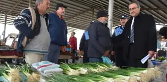 Başkan Karaçoban'dan Gazi Babasına Pazaryerinde Ziyaret