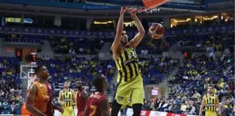 Fenerbahçe Doğuş, Galatasaray Odeabank'a Fark Attı: 80-60