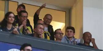 Fenerbahçe Doğuş Maçında Alex Coşkusu!