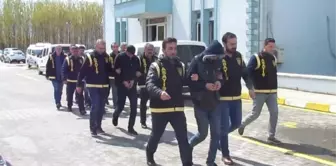 3 Yılda 11 Otomobil Çalan Hırsızlar, Düzce'de Yakaland