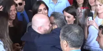 Aydın Doğan, Doğan Medya'ya Alkışlarla Veda Etti