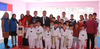 Kaymakam Girgin'den Başarılı Taekwondoculara Destek