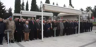 Bursa'da Polislerden Şehitlik Ziyareti