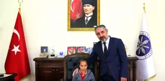 Minik Öğrenciler 23 Nisan'da Rektör Oldu