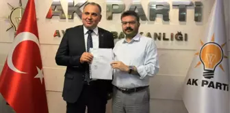 Prof. Dr. Mustafa Oğurlu, AK Parti'ye Gönül Verenlerden 1 Kişiyi Daha İkna Etmelerini İsteyerek...