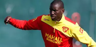 Fransız Basını: Demba Ba, Çin'e Transfer Oldu