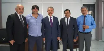 Gol Kralı Okan Yılmaz'dan MHP'ye Destek Ziyareti