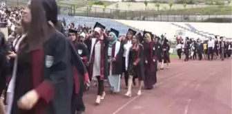 50 Yaşındaki İmam Üniversiteden Mezun Oldu