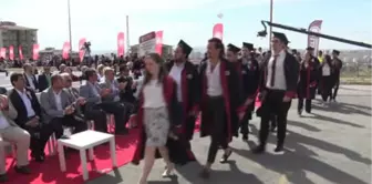 İstanbul Rumeli Üniversitesi İlk Mezunlarını Verdi