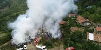 Eve Düşen Yıldırım 30 Hanelik Köyü Yok Ediyordu... Yangın Bölgesi Havadan Görüntülendi