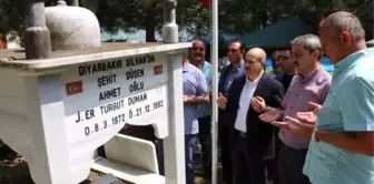 Şehit Turgut Duman'ın Kabri Ziyaret Edildi