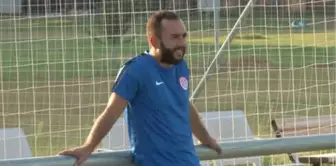 Antalyaspor'da Yeniden Başkan Olan Öztürk, Antrenmanı İzledi