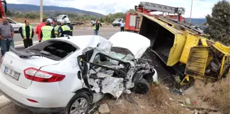 Asfalt Yüklü Kamyon Otomobille Çarpıştı: 1 Ölü 3 Yaralı