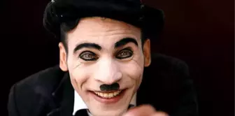 Afgan Charlie Chaplin': Tehditlere Rağmen Halkımı Güldürmek İstiyorum