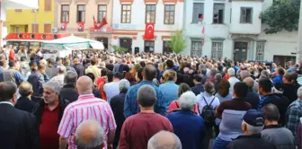 Saka, Tekrar Aday Olduğunu Açıkladı