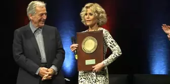 Video | Lumiere Ödülü'nü Alan ABD'li Jane Fonda'dan Fransızca Şarkı Sürprizi