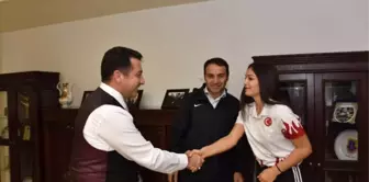 Başarılı Sporculardan Başkan Bakıcı'ya Ziyaret