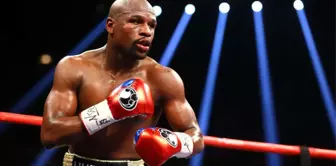 Amerikalı Boksör Floyd Mayweather, Ringlere Dönüyor