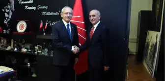 Kemal Kılıçdaroğlu, Köprülü Belde Belediye Başkan Adayı Engin Sarıkaya'yı Konuk Etti