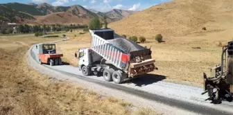 Tatvan'daki Köy Yolları Kilitli Parke ve Asfaltla Kaplandı