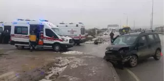 Biga'da Trafik Kazası: 5 Yaralı