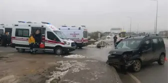 Çanakkale'de Trafik Kazası: 3 Yaralı