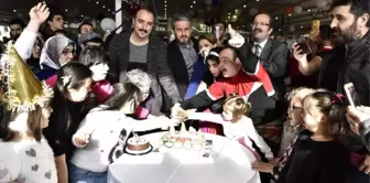 Engelsiz Kafe'de Yeni Yıl Kutlaması