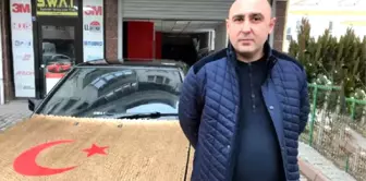 Gören Altın Sanıyor! Otomobilini 25 Bin Adet 1 Kuruşla Kapladı