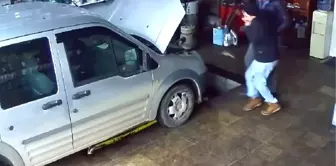 Motordan Fırlayan Fare Yürekleri Hoplattı