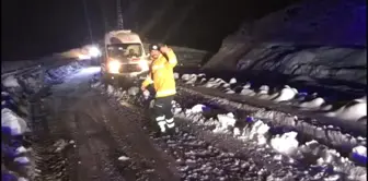 Hastaya Giden Ambulans Mahsur Kaldı