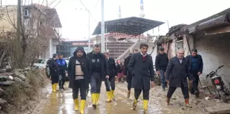 Başkan Selçuk Çizmelerini Giyip Çalışmaları Yerinde İnceledi