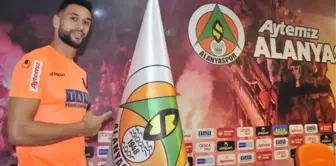 Aytemiz Alanyaspor, Steven Caulker ile Sözleşme İmzaladı